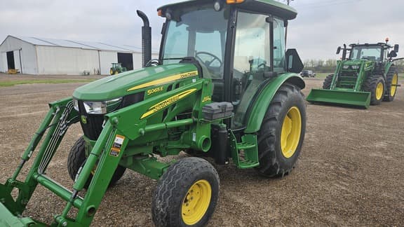 Image of John Deere 5065E Primary image