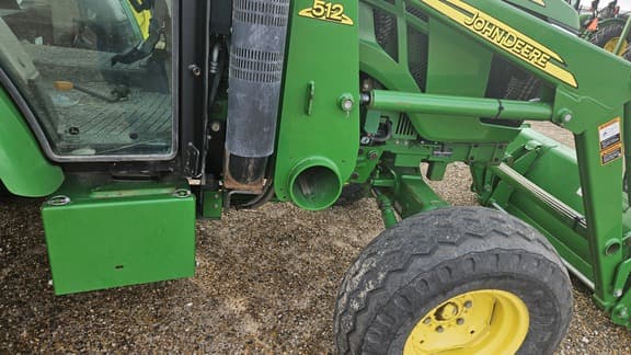 Image of John Deere 5065E equipment image 4