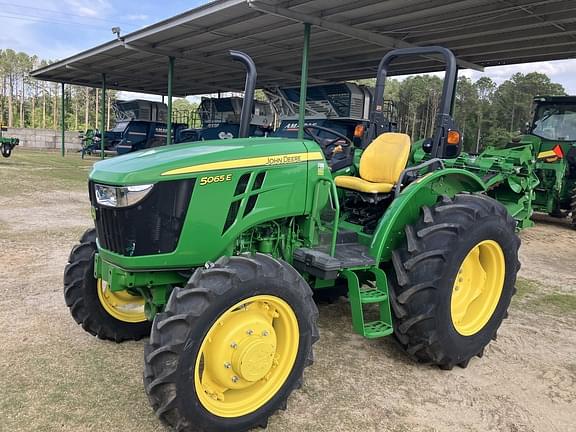Image of John Deere 5065E Image 0