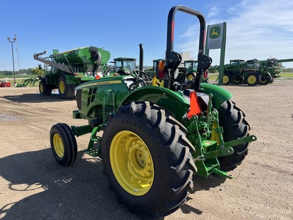 Image of John Deere 5065E equipment image 1
