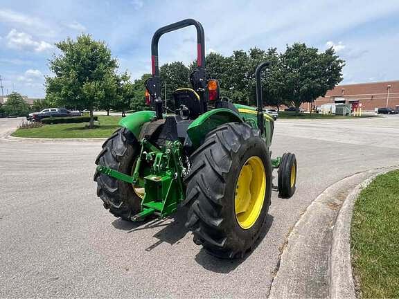 Image of John Deere 5065E equipment image 2