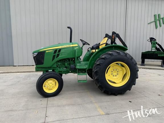 Image of John Deere 5065E equipment image 2