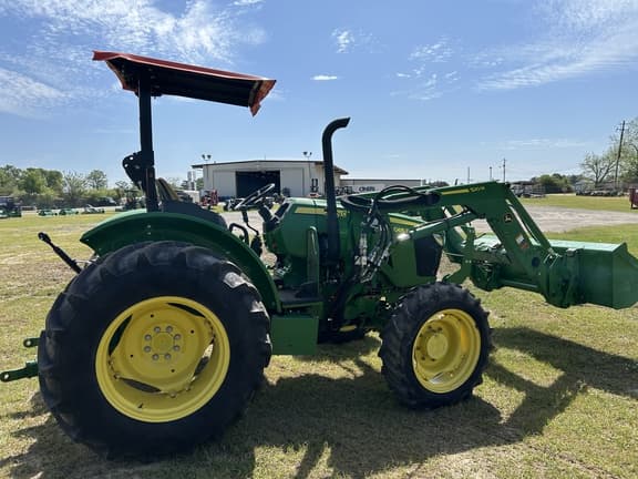 Image of John Deere 5065E equipment image 3