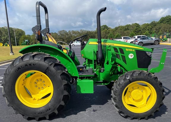 2022 John Deere 5065E Equipment Image0