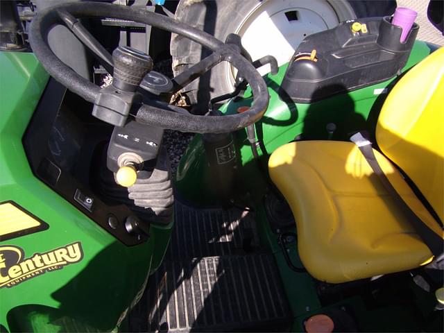 Image of John Deere 5065E equipment image 4