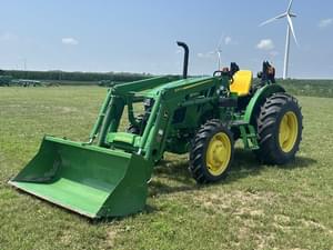 2022 John Deere 5065E Image