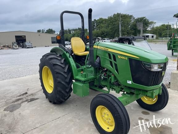 Image of John Deere 5065E Primary image