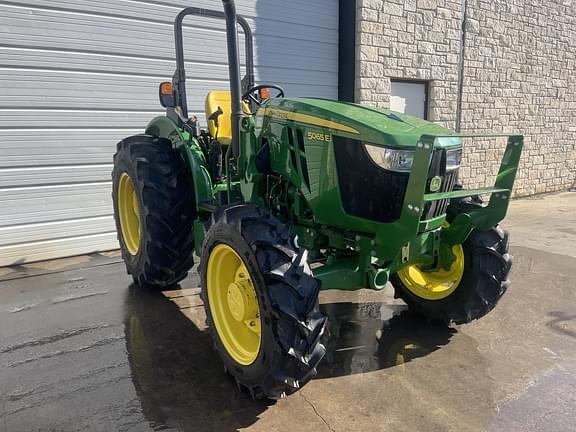 Image of John Deere 5065E equipment image 2