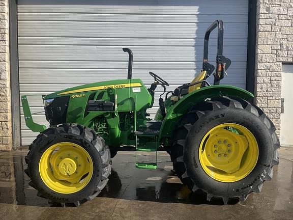 Image of John Deere 5065E Primary image