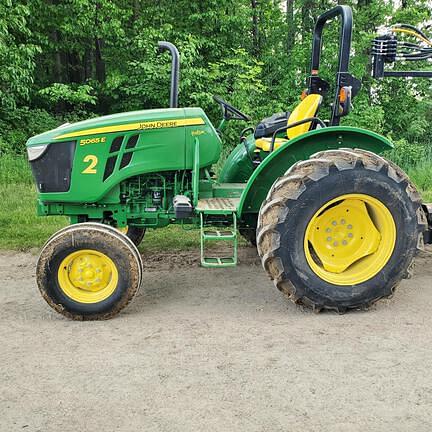 Image of John Deere 5065E equipment image 1