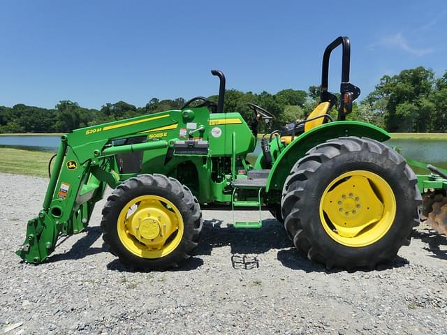 Image of John Deere 5065E equipment image 2