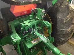 Image of John Deere 5065E equipment image 3