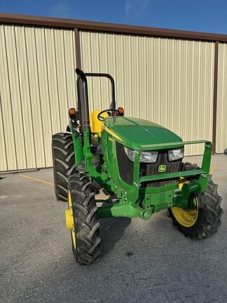 Image of John Deere 5065E equipment image 1