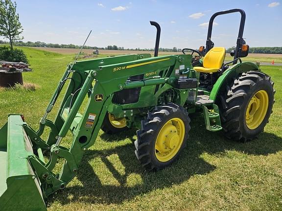 Image of John Deere 5065E equipment image 2