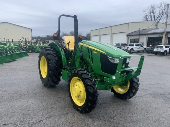 Main image John Deere 5065E