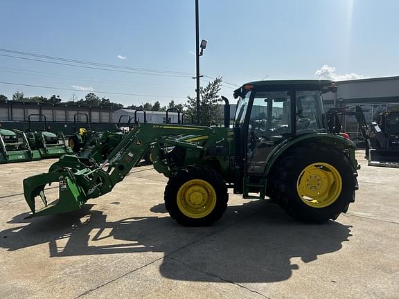 Image of John Deere 5065E equipment image 2