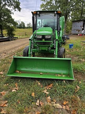 Image of John Deere 5065E equipment image 2