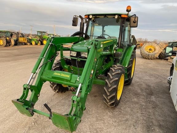 Main image John Deere 5065E