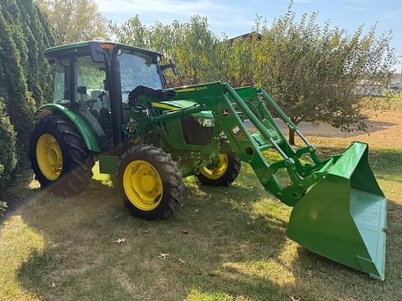 Image of John Deere 5065E equipment image 1