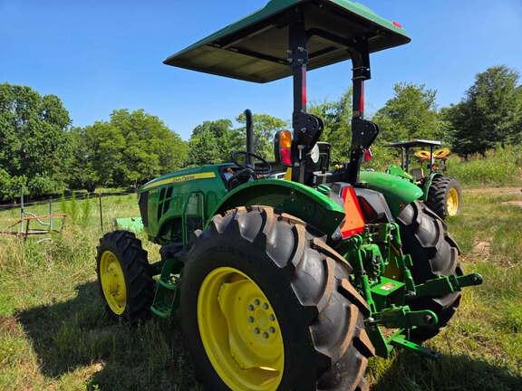 Image of John Deere 5065E equipment image 2