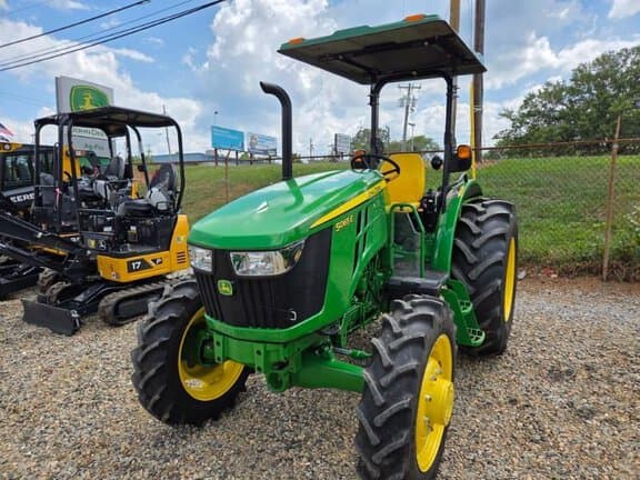 Image of John Deere 5065E equipment image 2