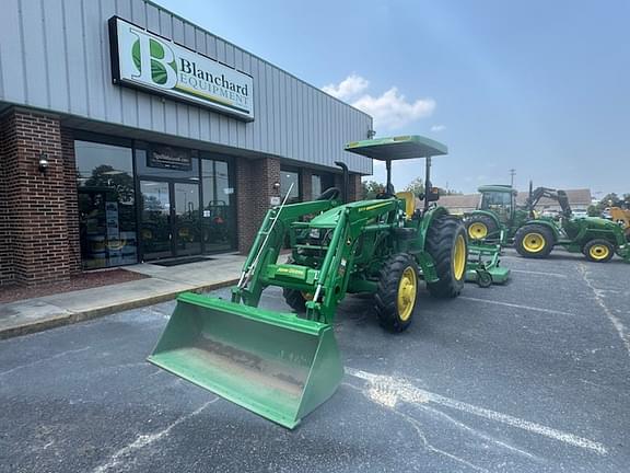 Image of John Deere 5065E equipment image 3