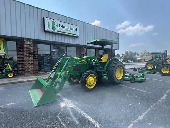 Image of John Deere 5065E equipment image 2