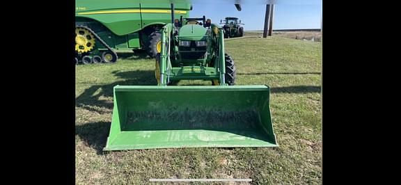 Image of John Deere 5065E equipment image 4