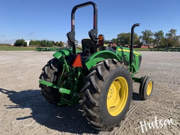 Image of John Deere 5065E equipment image 1