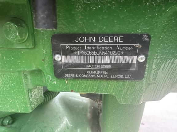 Image of John Deere 5065E equipment image 1