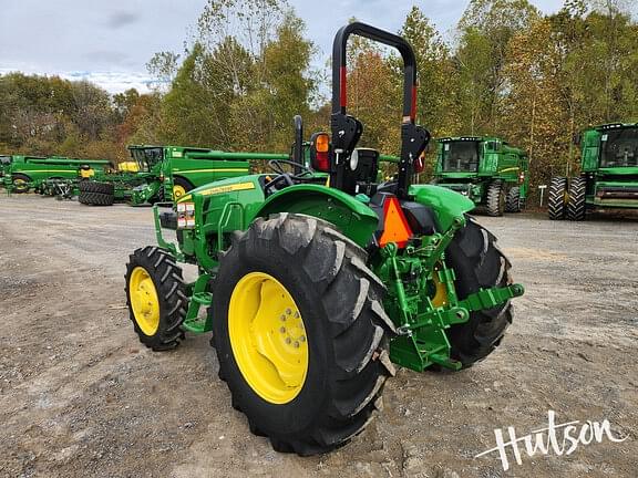 Image of John Deere 5065E equipment image 2