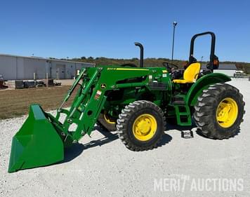 Main image John Deere 5065E