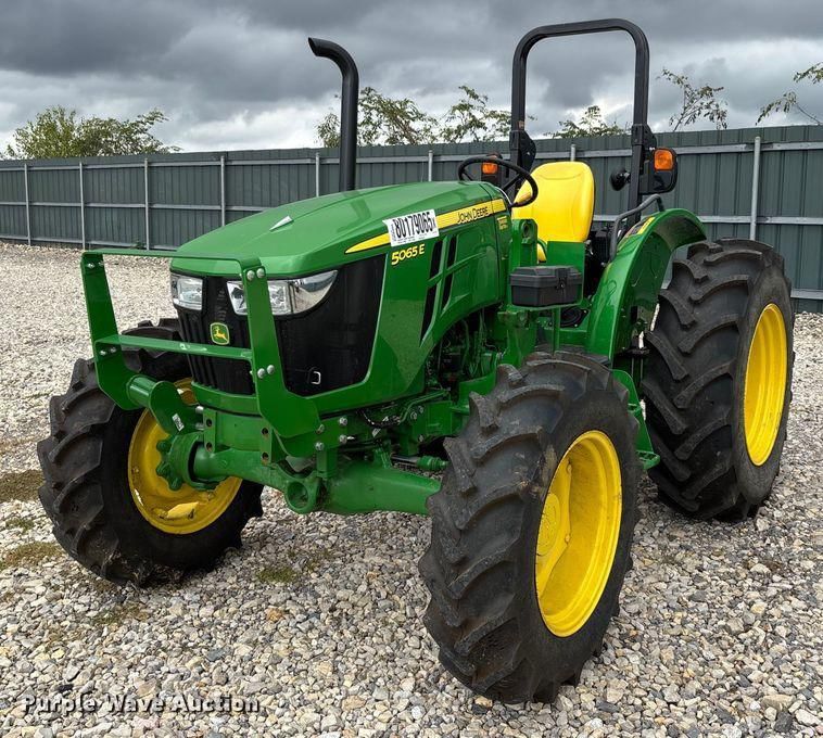 2022 John Deere 5065E Equipment Image0