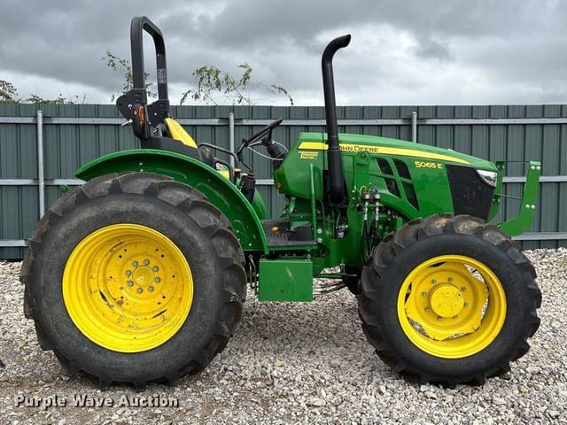 Image of John Deere 5065E equipment image 3