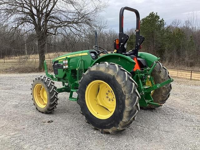 Image of John Deere 5065E equipment image 2