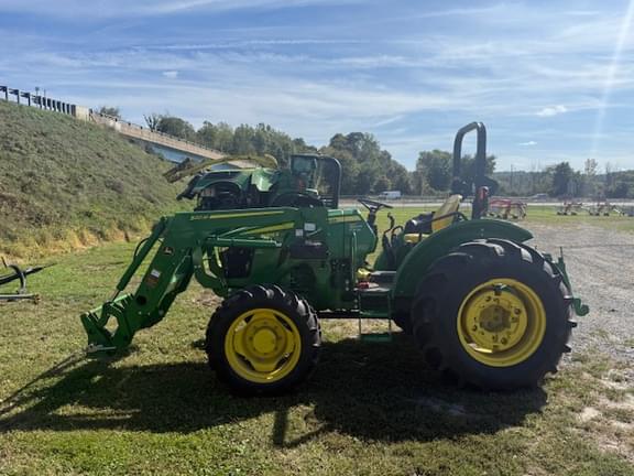 Image of John Deere 5075E equipment image 1