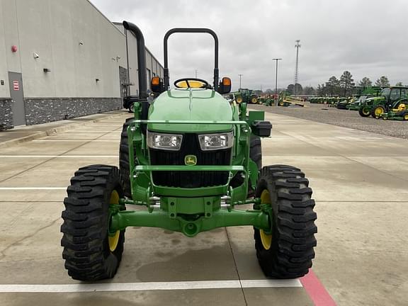 Image of John Deere 5075E equipment image 3