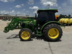 2022 John Deere 5075E Image
