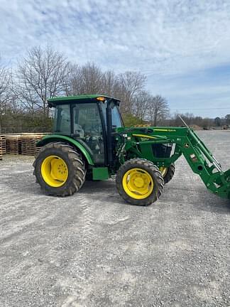 Image of John Deere 5075E equipment image 3