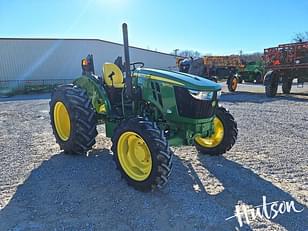 Main image John Deere 5075E 3