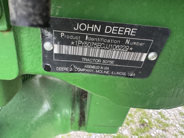 Image of John Deere 5075E equipment image 4