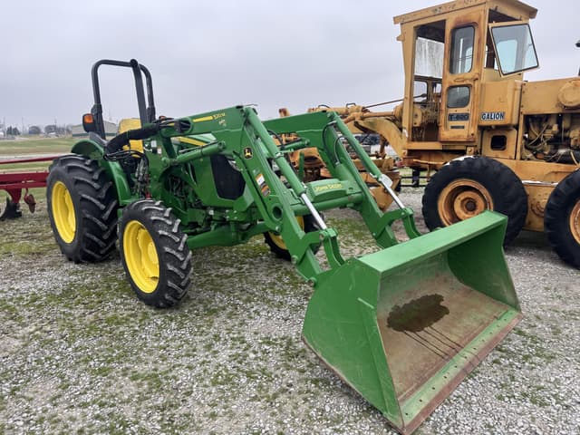 Image of John Deere 5075E equipment image 2