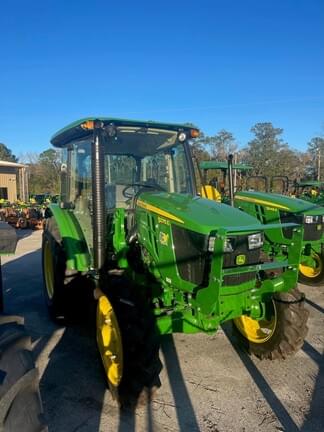 Image of John Deere 5075E equipment image 2