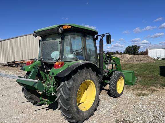 Image of John Deere 5075E equipment image 2