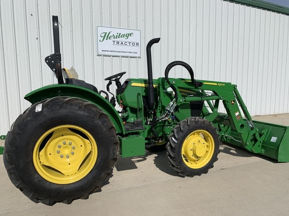 Main image John Deere 5075E