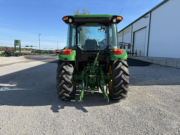 Image of John Deere 5075E equipment image 4