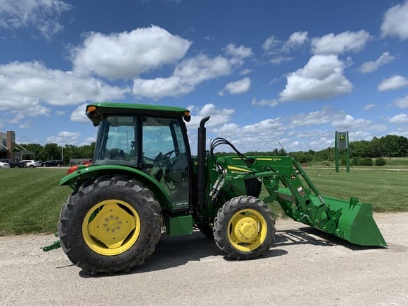 Main image John Deere 5075E