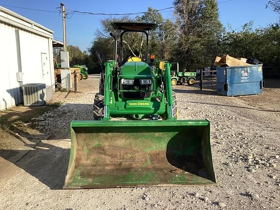 Image of John Deere 5075E equipment image 2