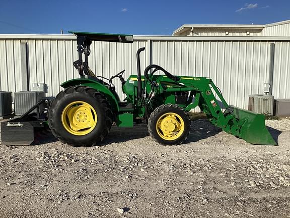 Image of John Deere 5075E equipment image 4