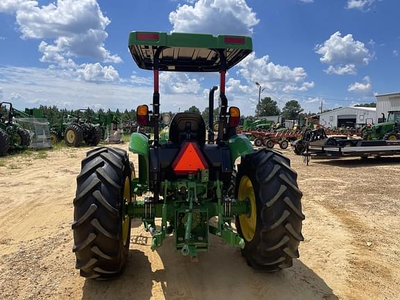 Image of John Deere 5075E equipment image 2